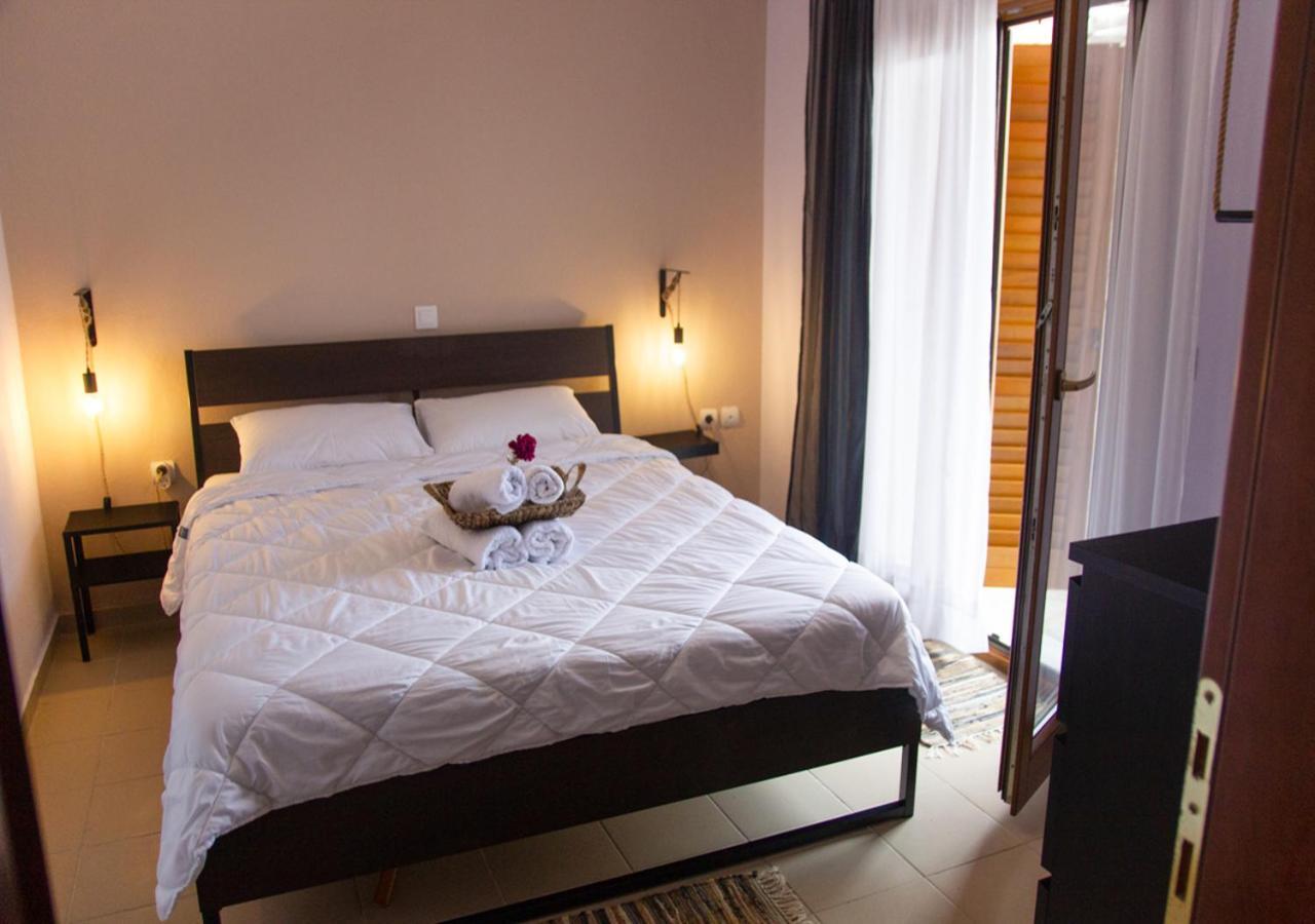 Beachfront Stylish Maisonette In อิเอริสโซส ภายนอก รูปภาพ