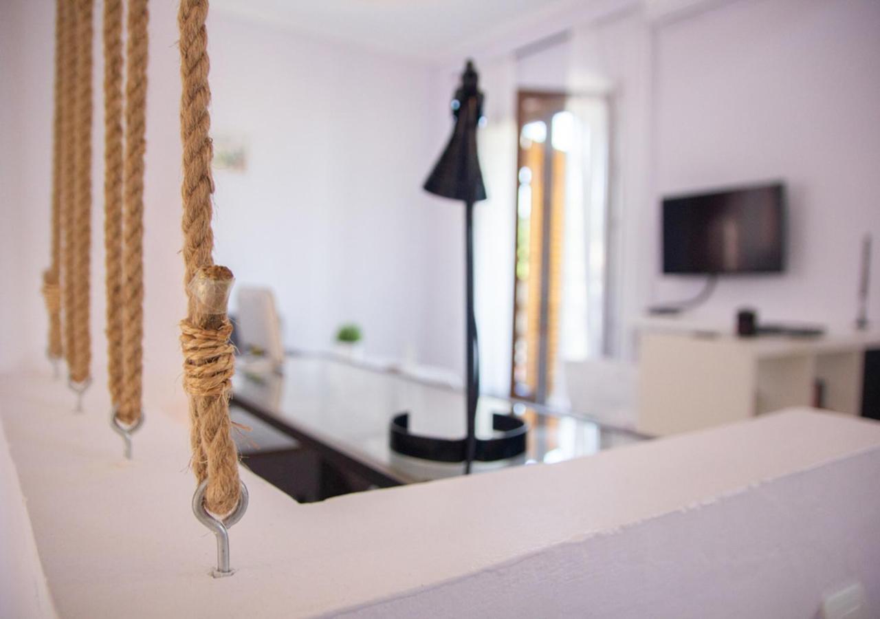 Beachfront Stylish Maisonette In อิเอริสโซส ภายนอก รูปภาพ