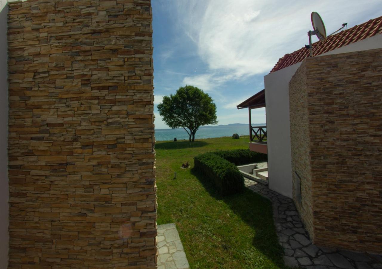 Beachfront Stylish Maisonette In อิเอริสโซส ภายนอก รูปภาพ