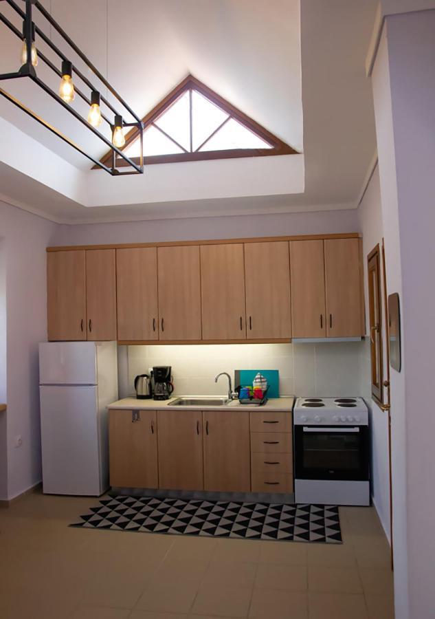 Beachfront Stylish Maisonette In อิเอริสโซส ภายนอก รูปภาพ