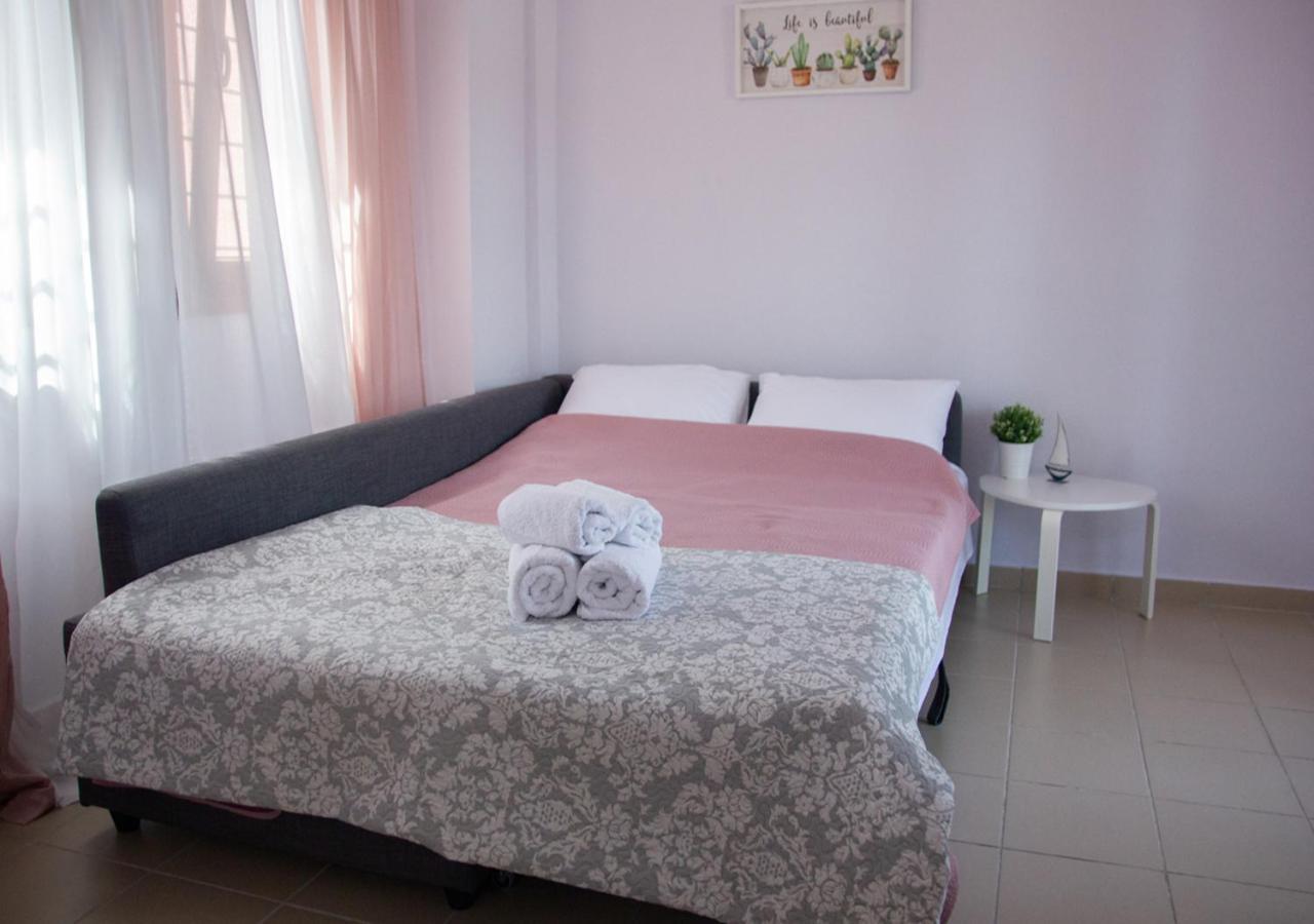 Beachfront Stylish Maisonette In อิเอริสโซส ภายนอก รูปภาพ
