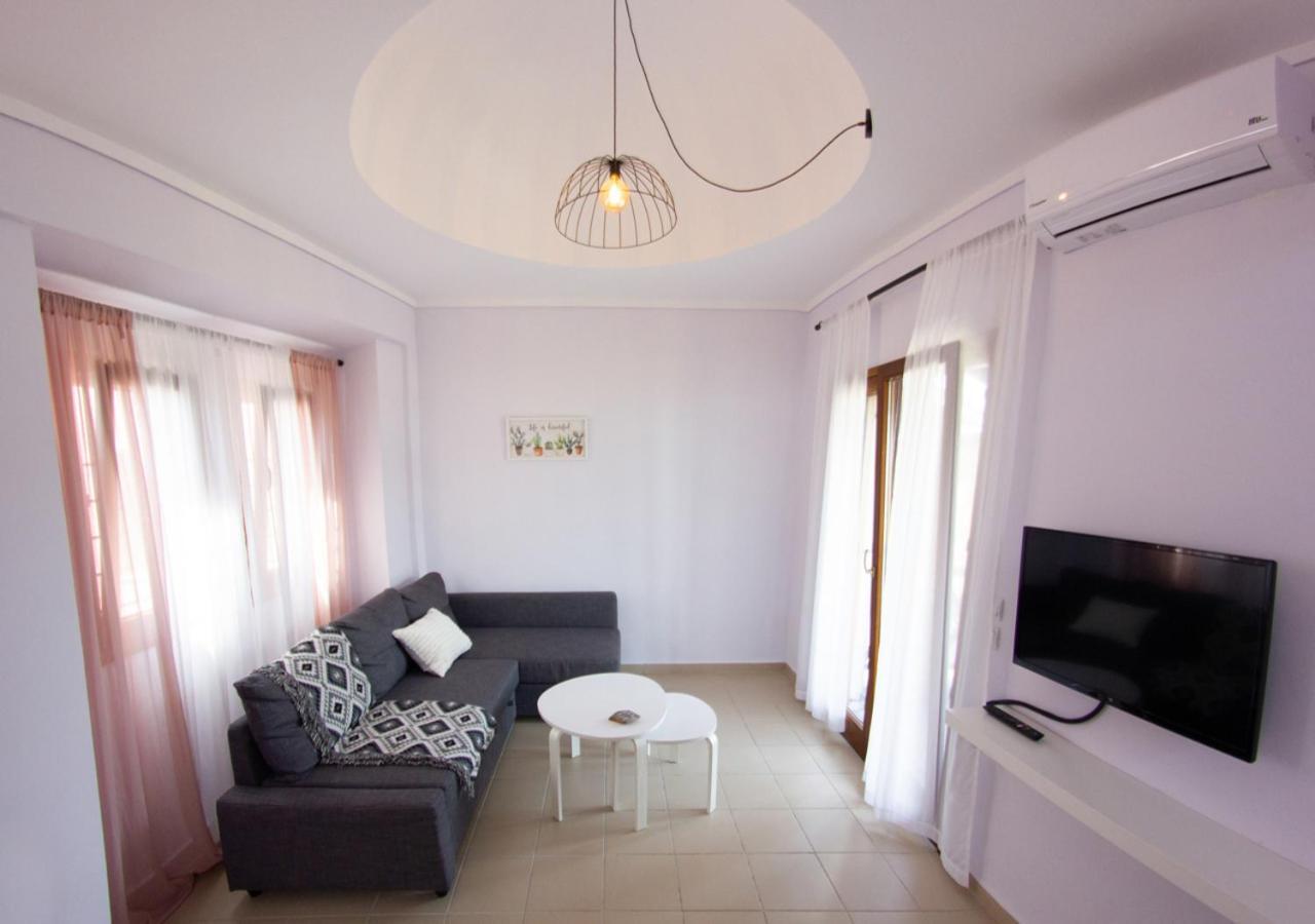 Beachfront Stylish Maisonette In อิเอริสโซส ภายนอก รูปภาพ